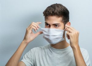 Como Higienizar Máscaras — 7 Dicas para se Proteger da Covid-19
